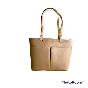 Michael Kors Black Bedford Pebbled Leather Tote Bag